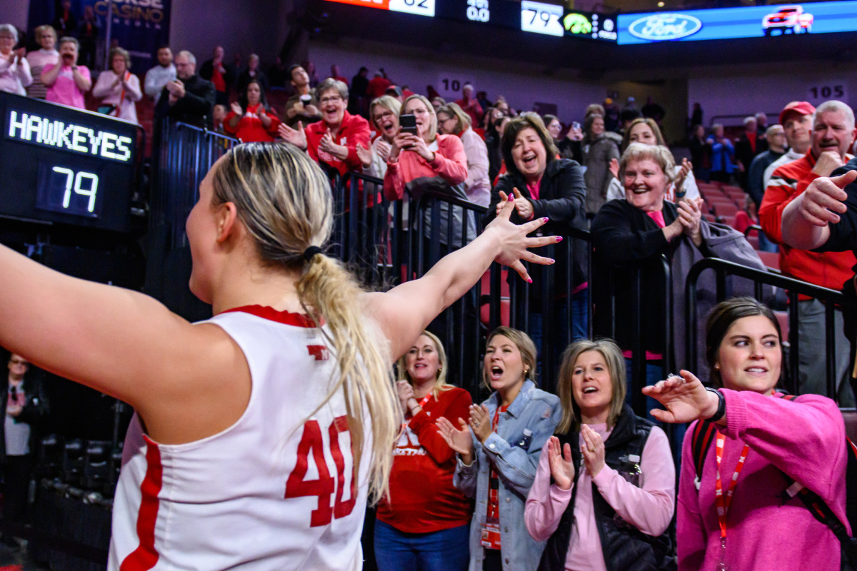18_Alexis Markowksi_WBBvsIowa0211
